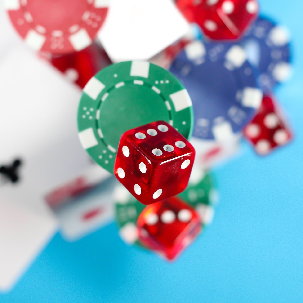 Gambar slot online penuh warna dengan tema menarik